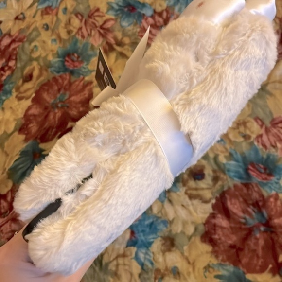 Brand New Modern Moments by Gerber Plush Baby Blanket w/ Satin Trim Neutral - Picture 11 of 13